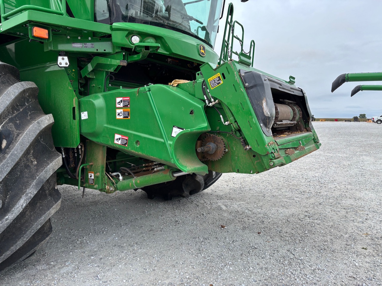  2024 John Deere S790 at Heritage Tractor in Macomb, IL