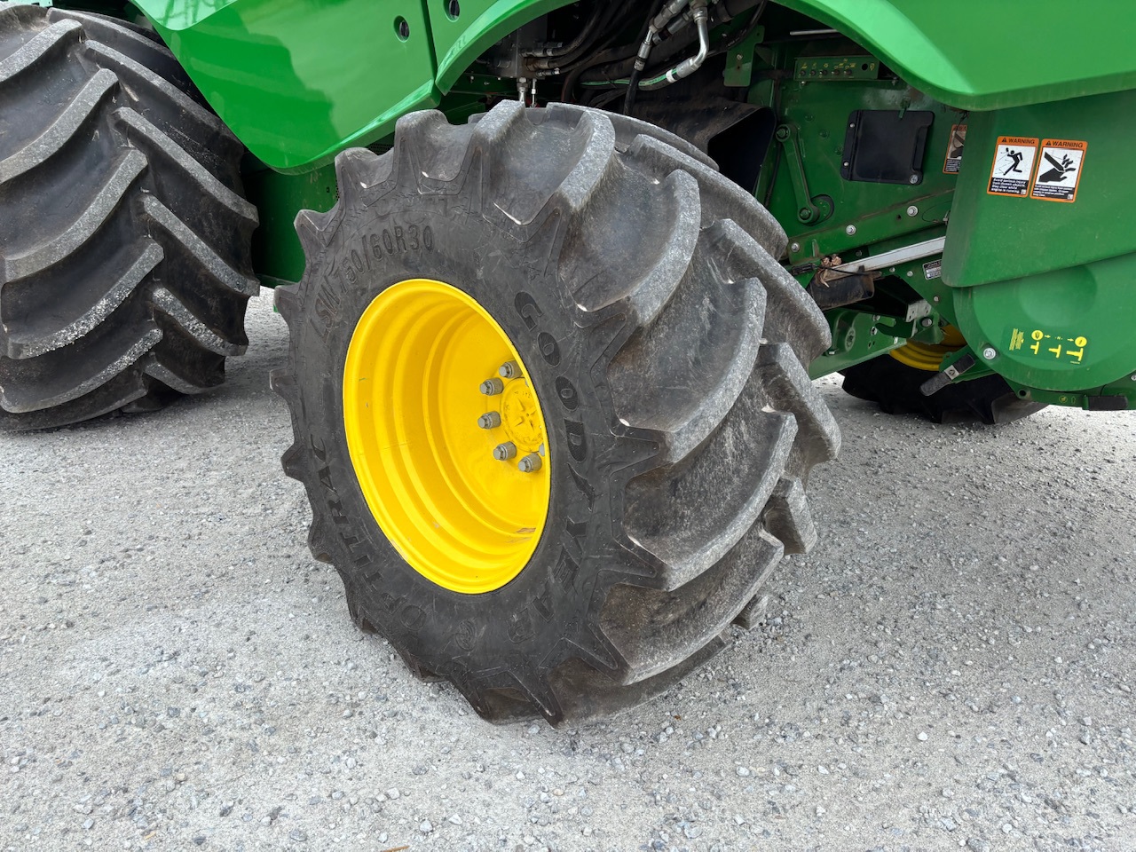  2024 John Deere S790 at Heritage Tractor in Macomb, IL