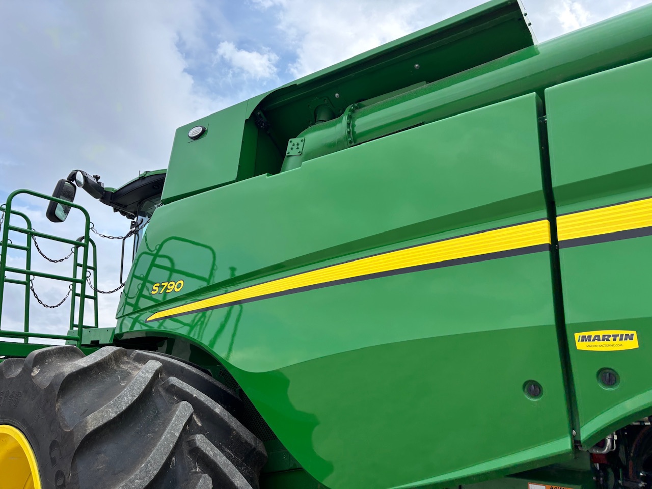  2024 John Deere S790 at Heritage Tractor in Macomb, IL