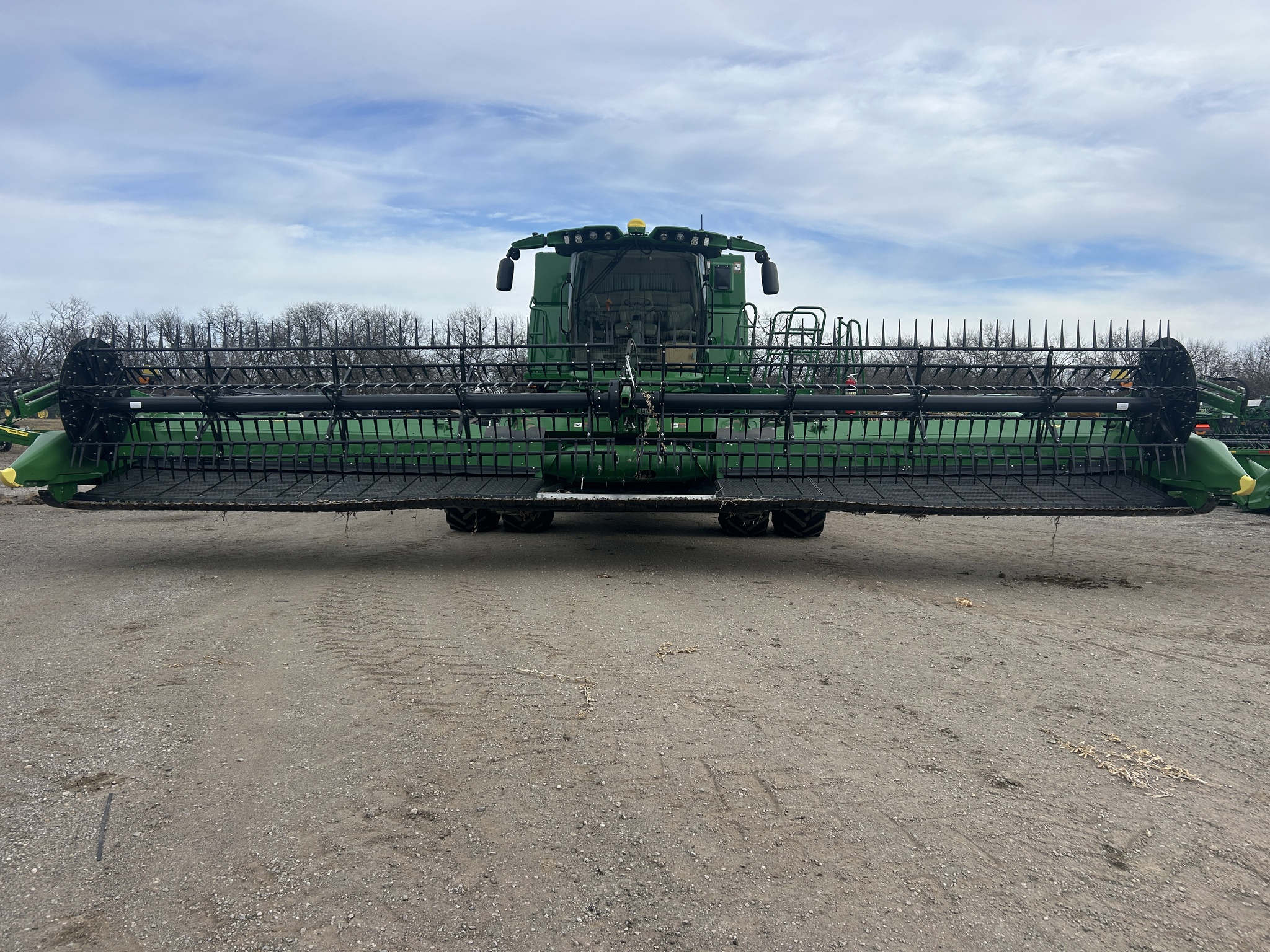  2024 John Deere HD35F at Heritage Tractor in Baldwin City, KS