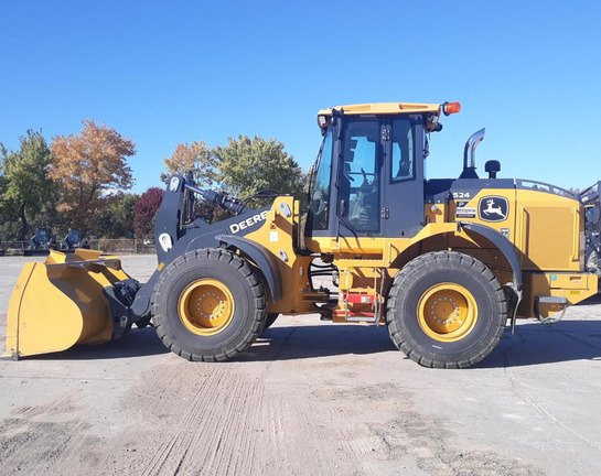 Photo of a 2023 John Deere 524 P