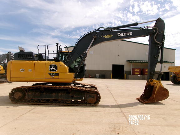 Photo of a 2024 John Deere 210 P