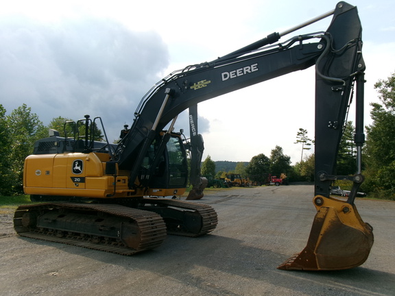 2024 John Deere 210 P