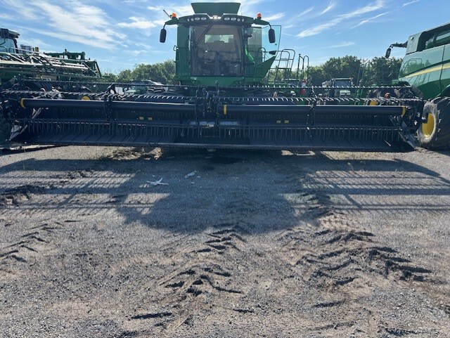  2018 MacDon FD130 at Heritage Tractor in Baldwin City, KS