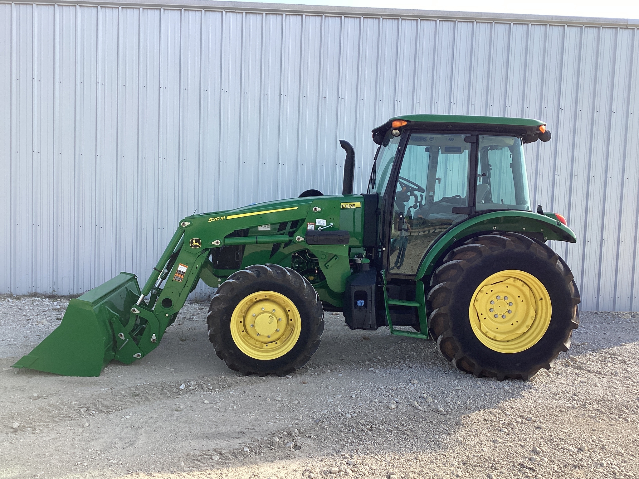 2023 John Deere 5090E Image 1