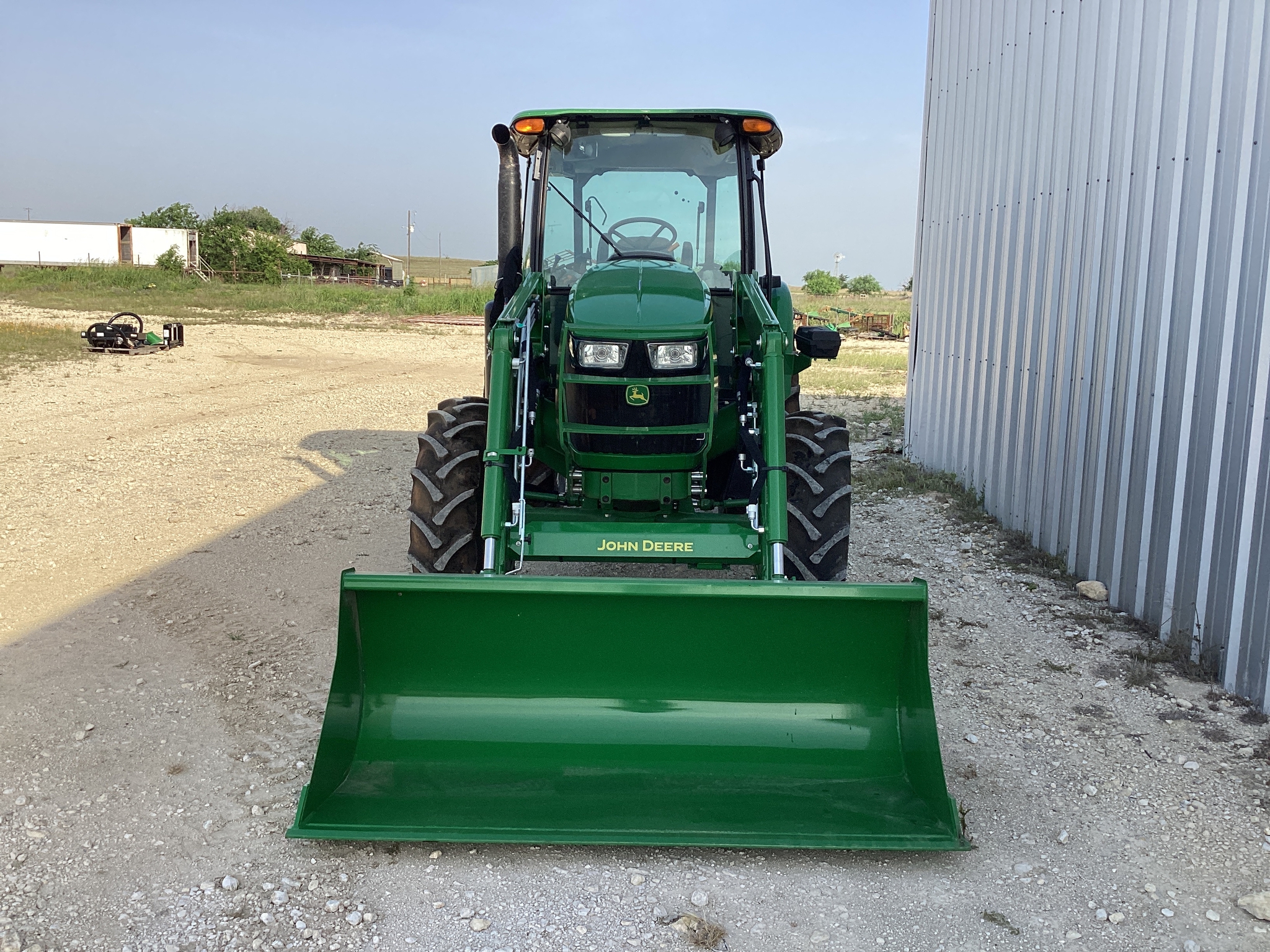 2023 John Deere 5090E Image 4