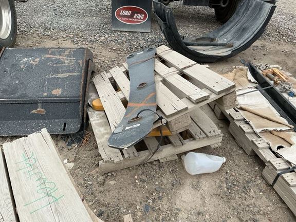 2024 John Deere BOOMPLATE