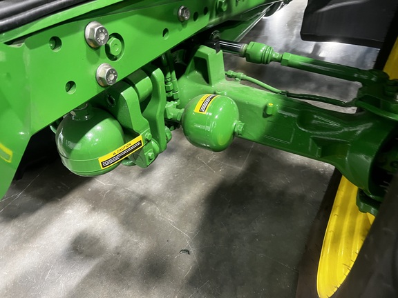 2025 John Deere 6R 165 - Photo12