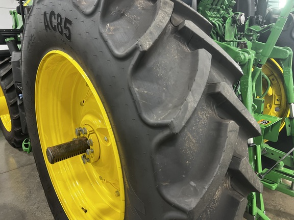 2025 John Deere 6R 165 - Photo15