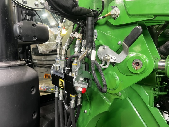 2025 John Deere 6R 165 - Photo20