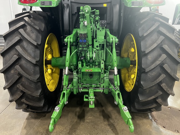 2025 John Deere 6R 165 - Photo22