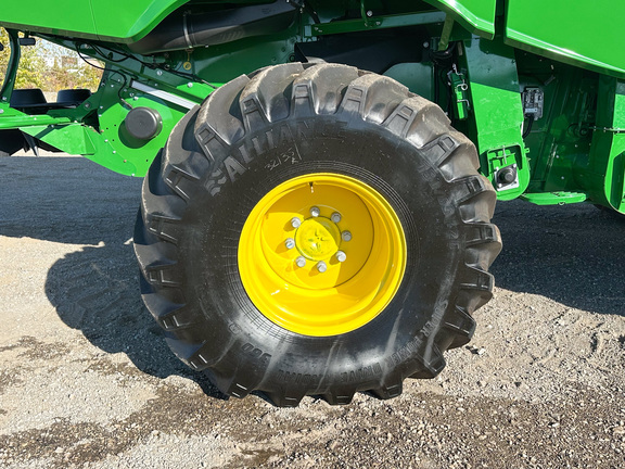 2023 John-Deere S780