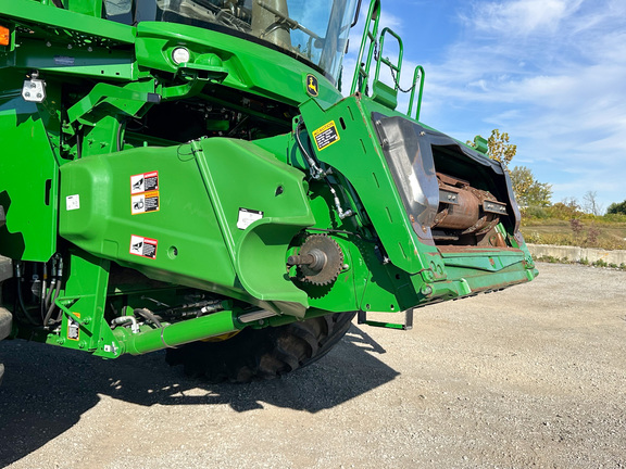 2023 John-Deere S780