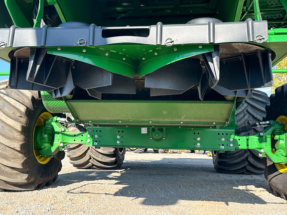 2023 John-Deere S780