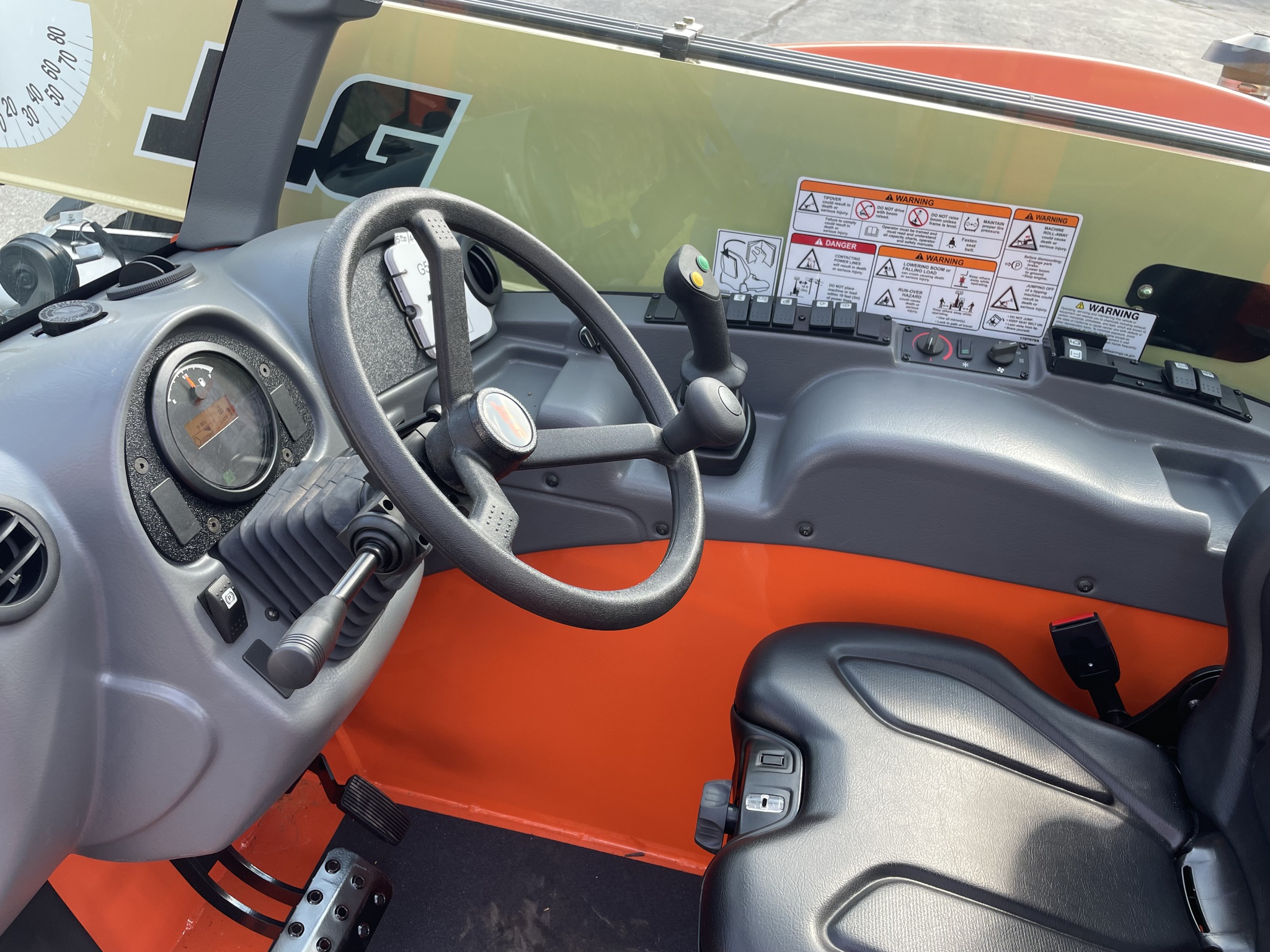 2025 JLG G5-18A Image 10