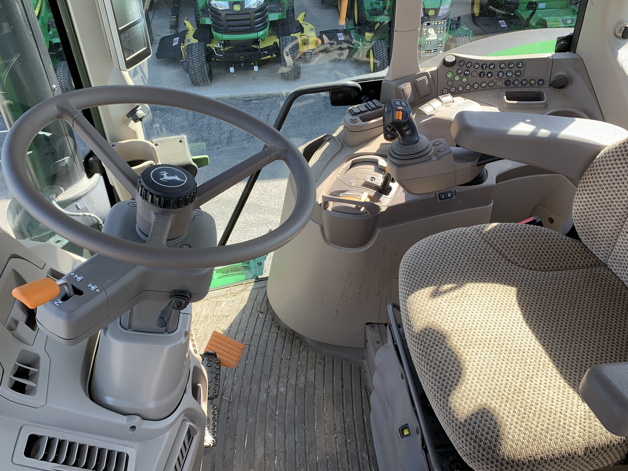 2024 John Deere 6155M Image 9