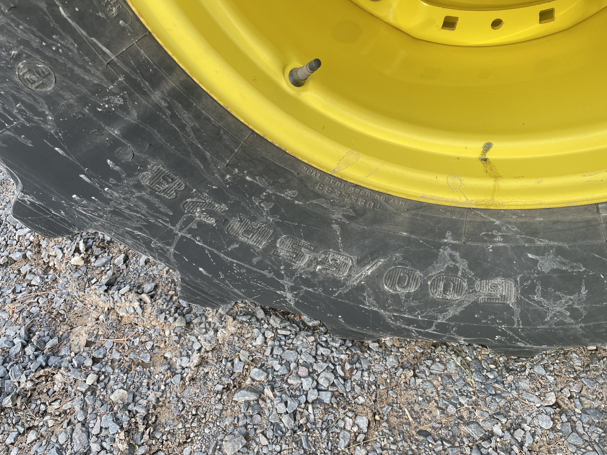 2020 John Deere 6175M Image 9