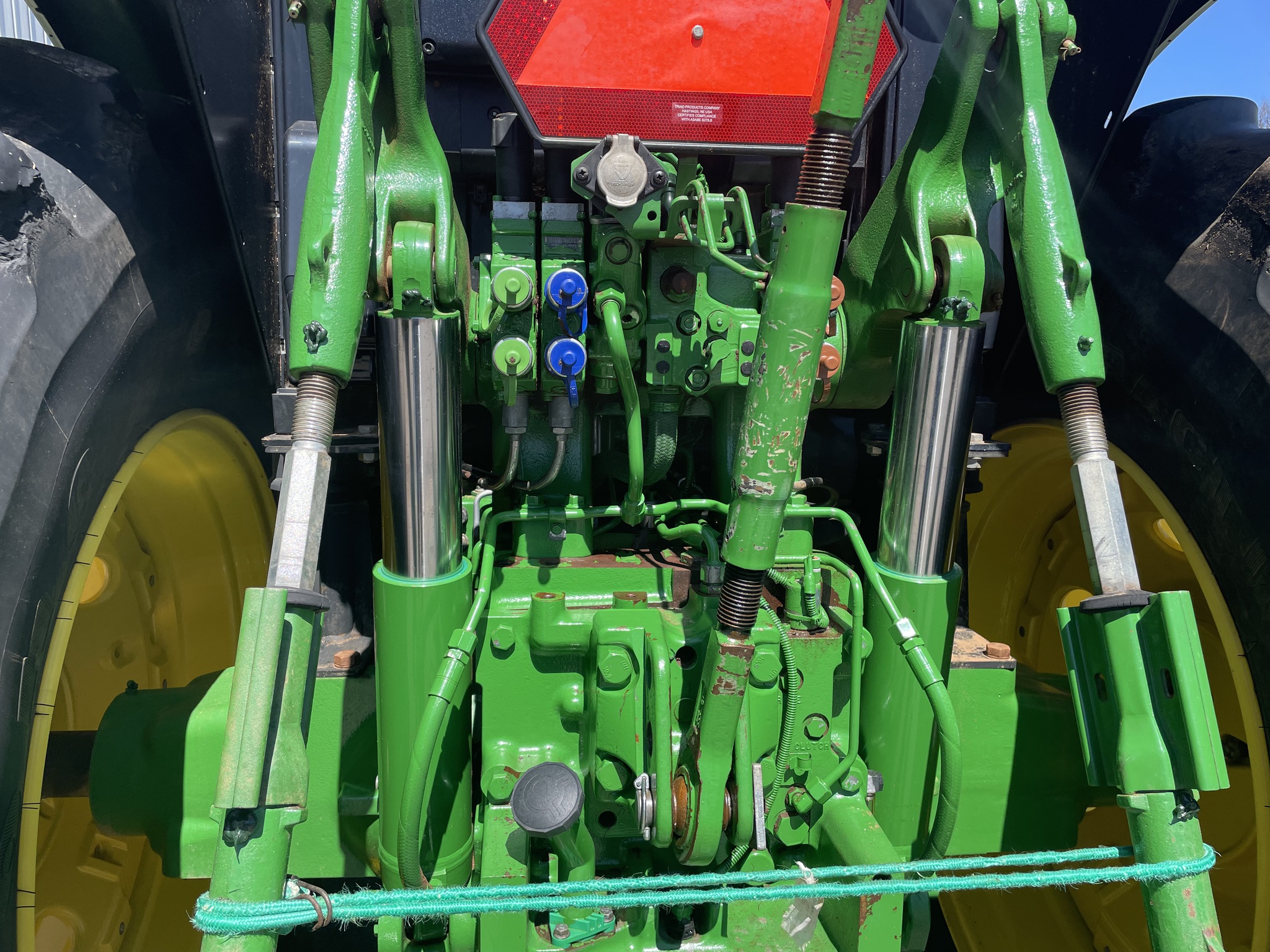 2020 John Deere 6175M Image 4