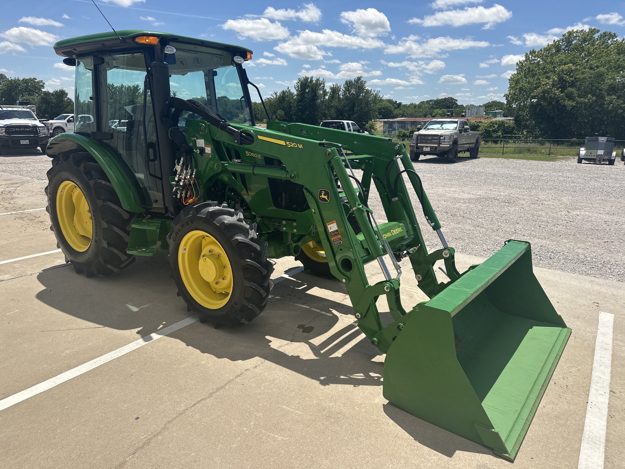 2024 John Deere 5060E PREMIUM CAB Image 8