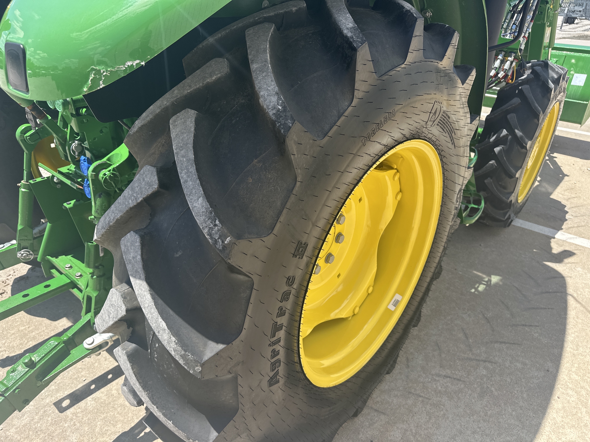 2024 John Deere 5060E PREMIUM CAB Image 31