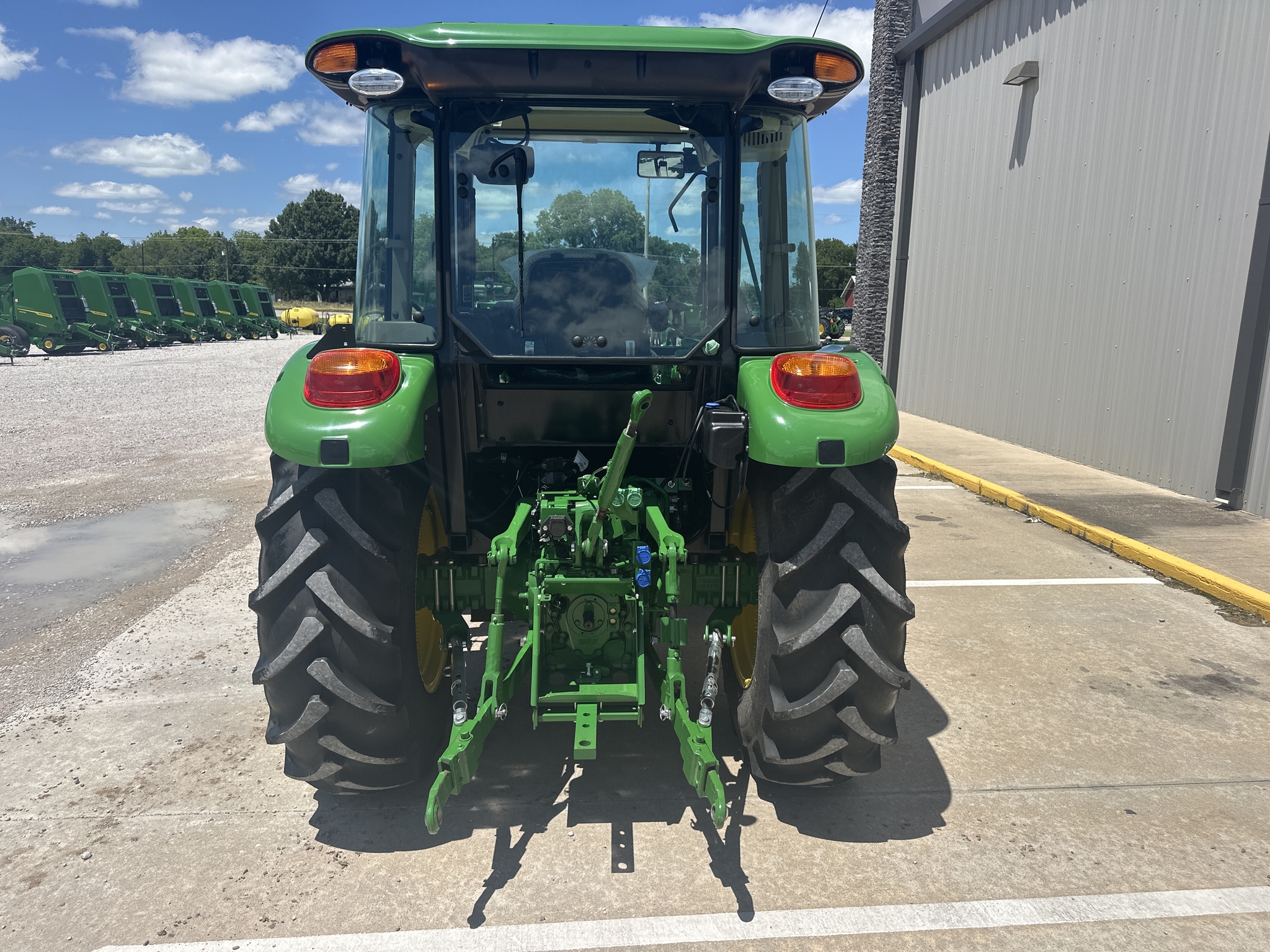 2024 John Deere 5060E PREMIUM CAB Image 11