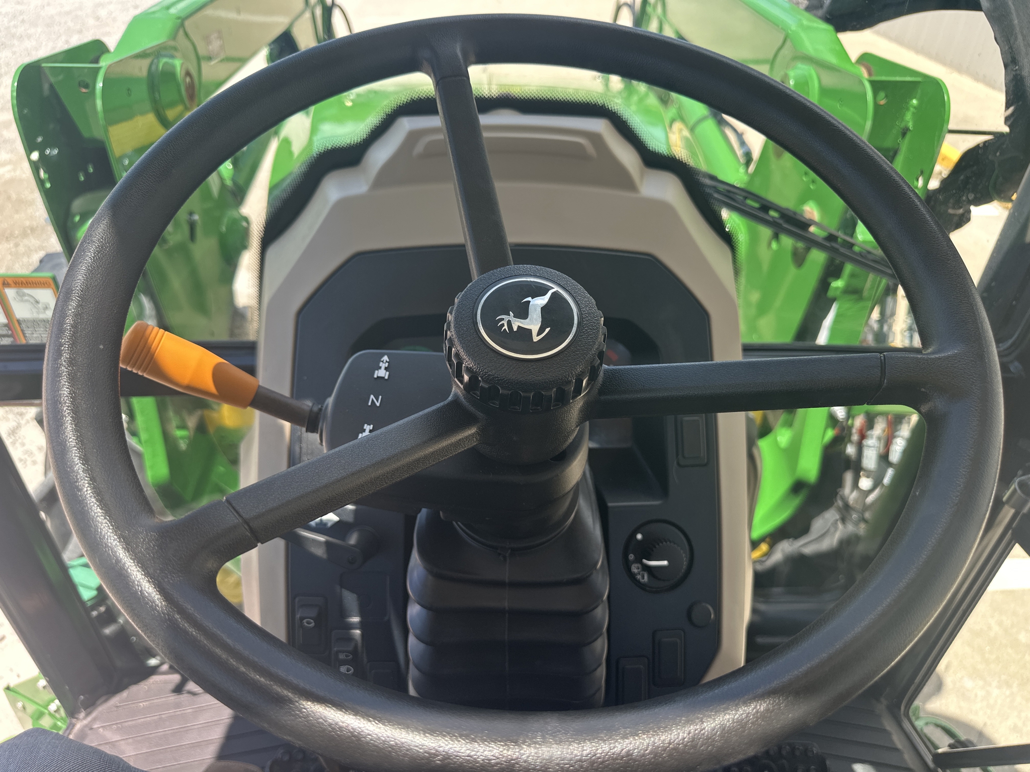 2024 John Deere 5060E PREMIUM CAB Image 17
