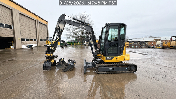 Photo of a 2023 John Deere 35G