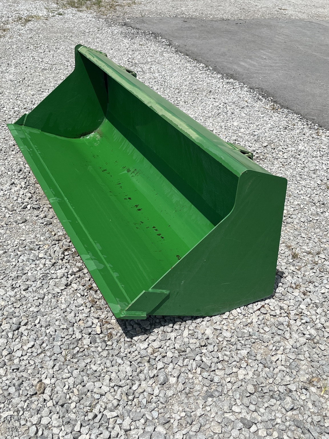 2022 John Deere 61″ BUCKET