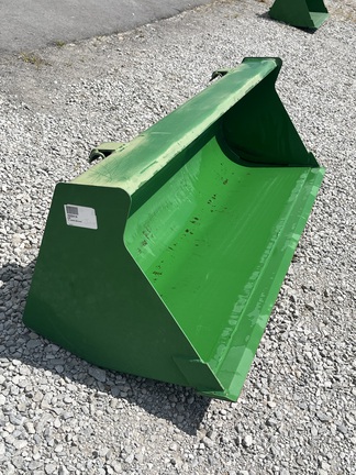 2022 John Deere 61″ BUCKET