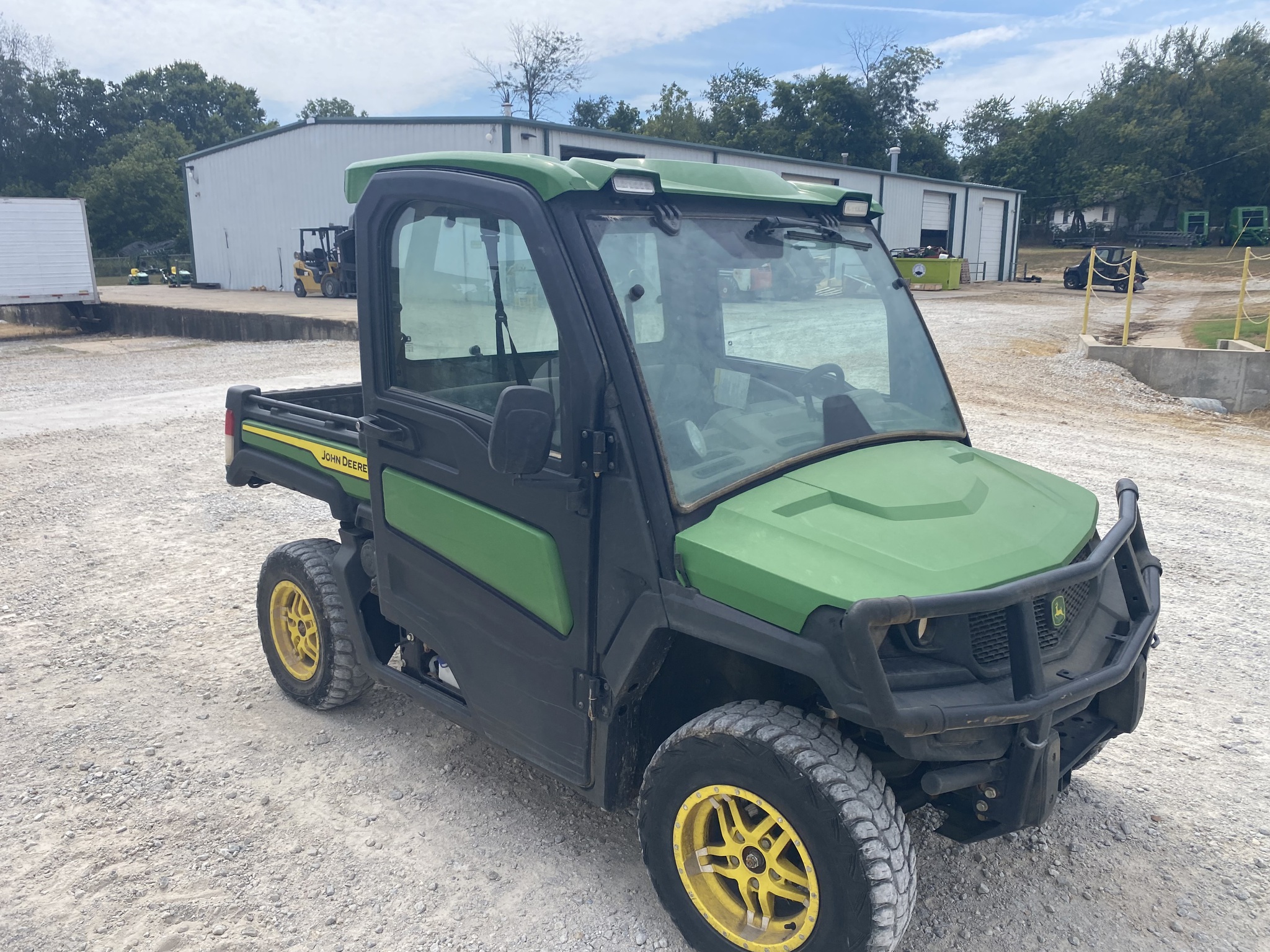  2023 John Deere XUV 835R at Heritage Tractor in Harrison, AR