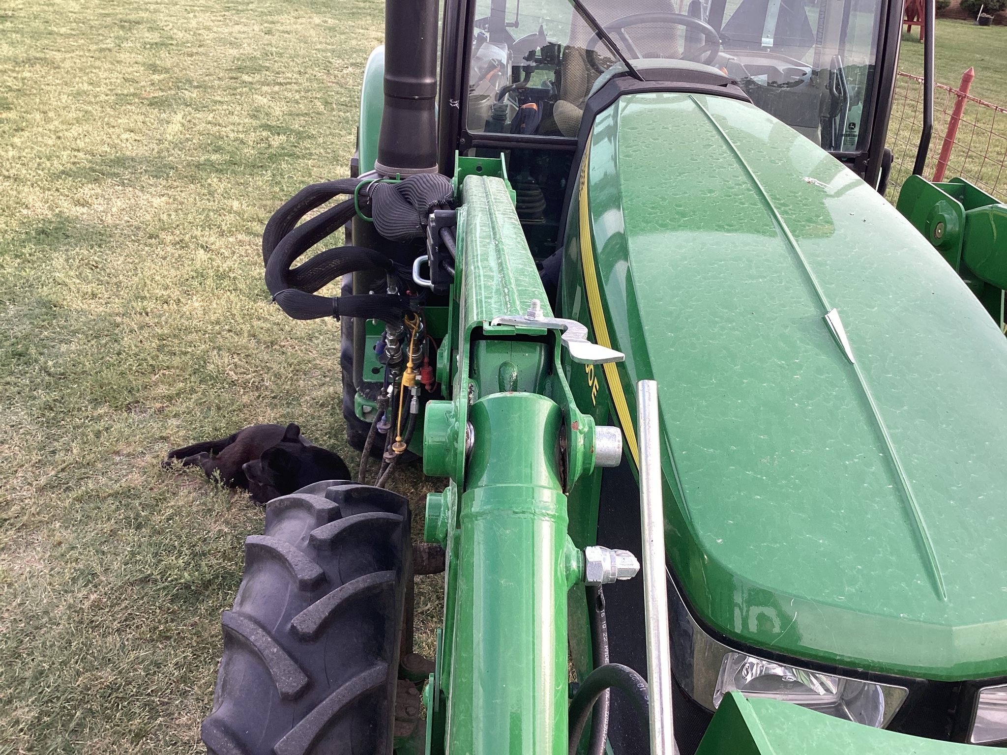 2023 John Deere 5100E Image 35