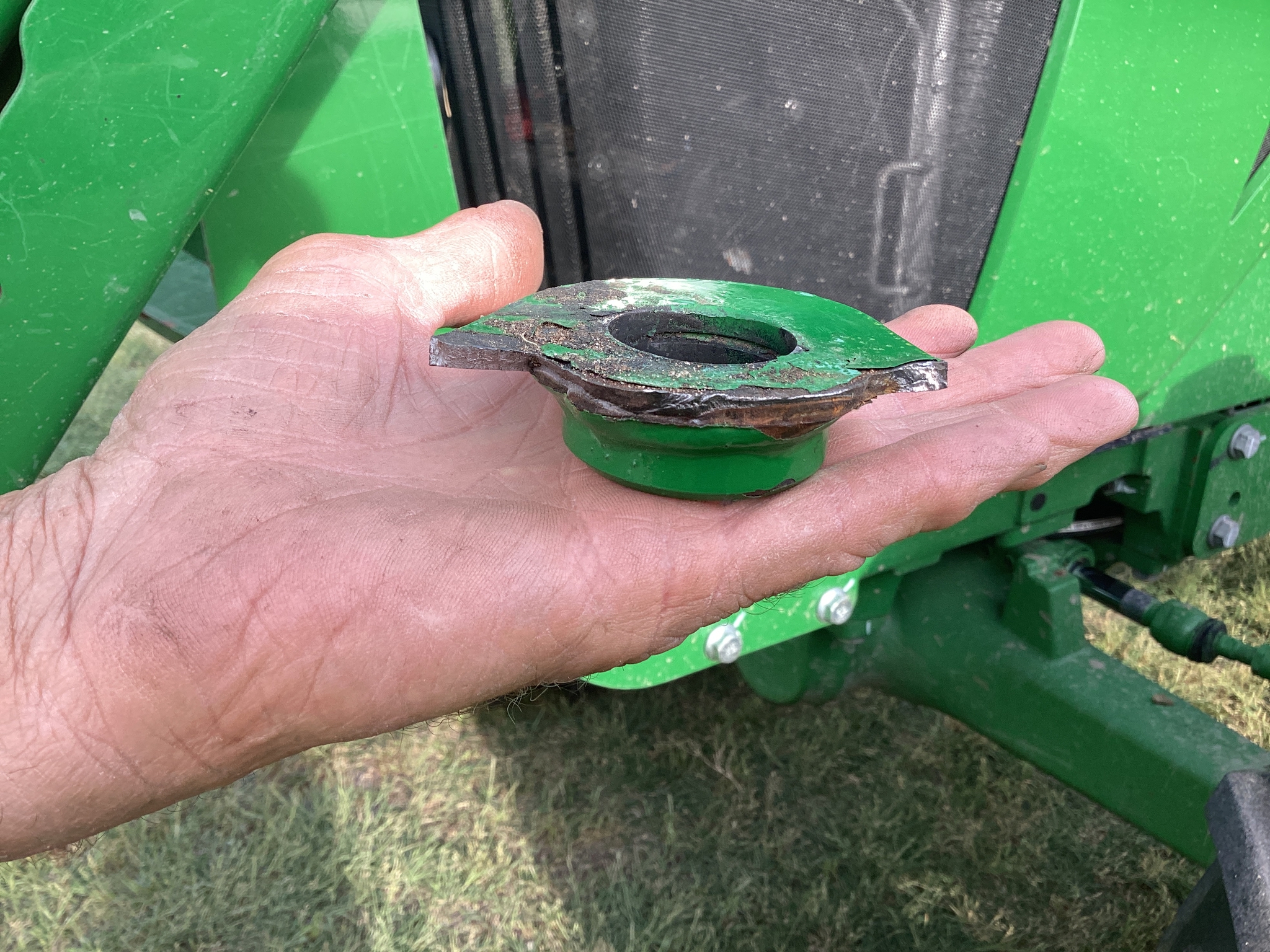2023 John Deere 5100E Image 30