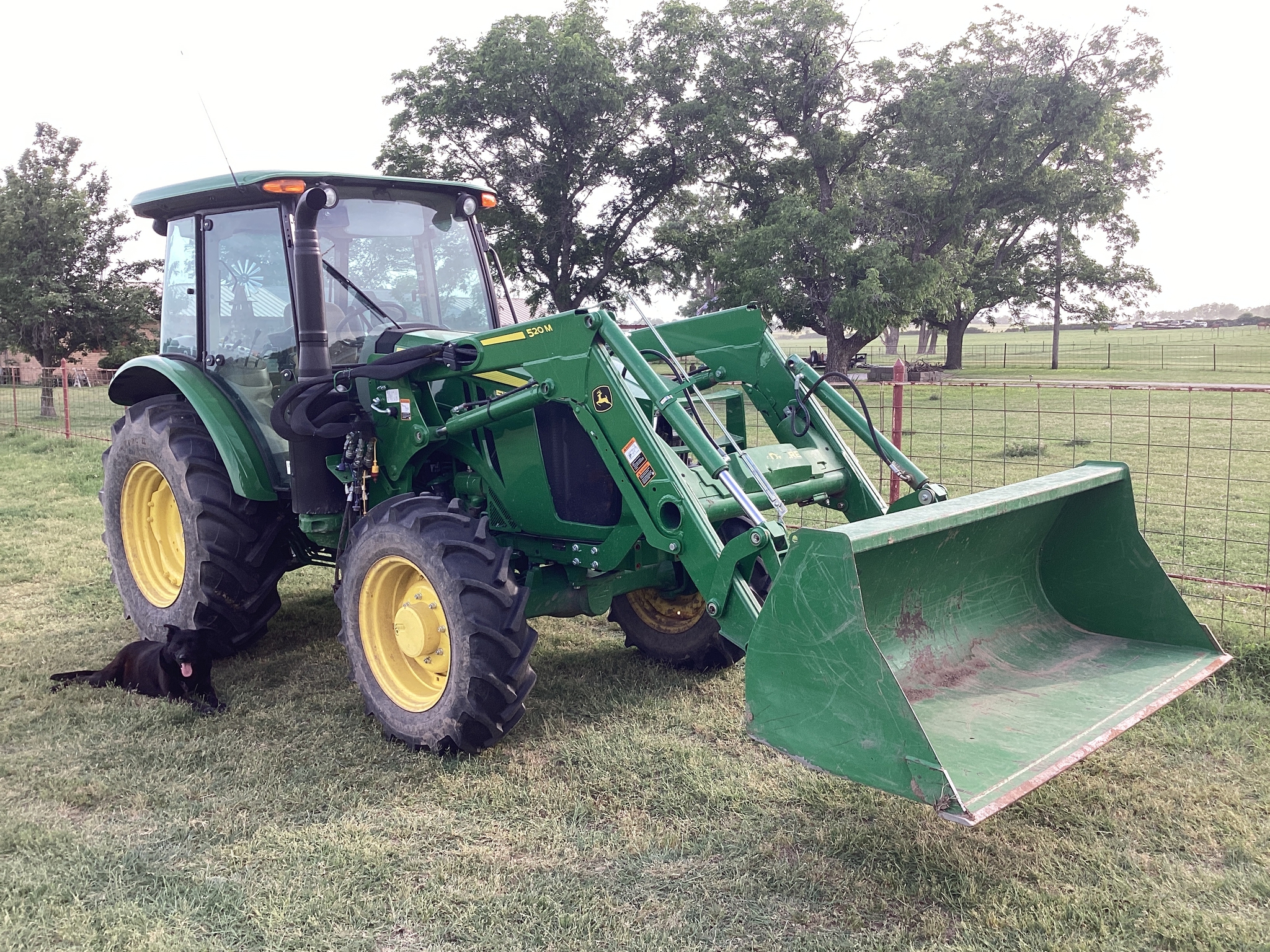 2023 John Deere 5100E Image 6