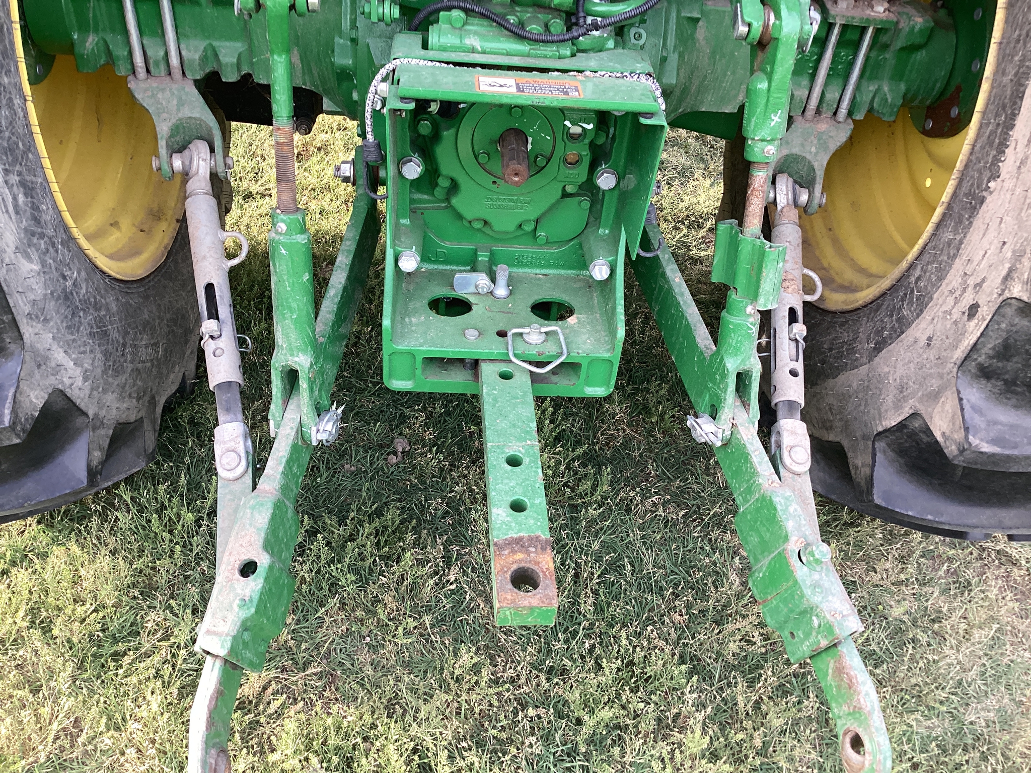 2023 John Deere 5100E Image 22
