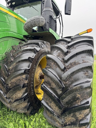 Used 2021 John Deere 9520R Articulated 4WD Tractors at Horizon Ag & Turf in Warburg, AB - Photo2