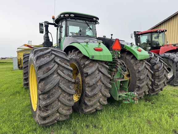 Used 2021 John Deere 9520R Articulated 4WD Tractors at Horizon Ag & Turf in Warburg, AB - Photo4