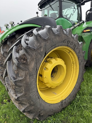 Used 2021 John Deere 9520R Articulated 4WD Tractors at Horizon Ag & Turf in Warburg, AB - Photo6