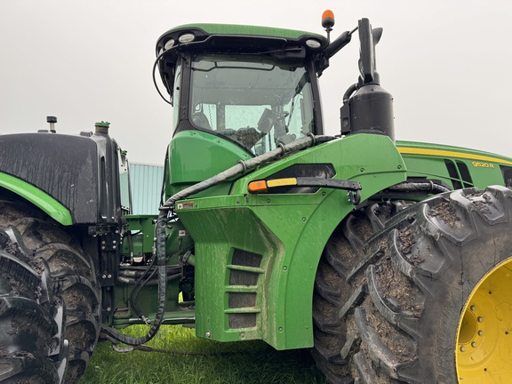 Used 2021 John Deere 9520R Articulated 4WD Tractors at Horizon Ag & Turf in Warburg, AB - Photo8