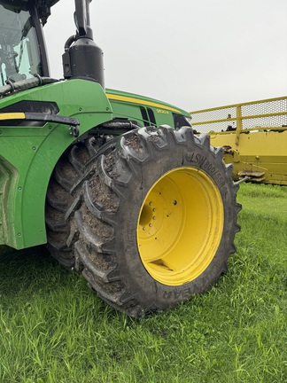 Used 2021 John Deere 9520R Articulated 4WD Tractors at Horizon Ag & Turf in Warburg, AB - Photo7