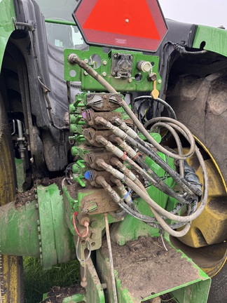 Used 2021 John Deere 9520R Articulated 4WD Tractors at Horizon Ag & Turf in Warburg, AB - Photo13