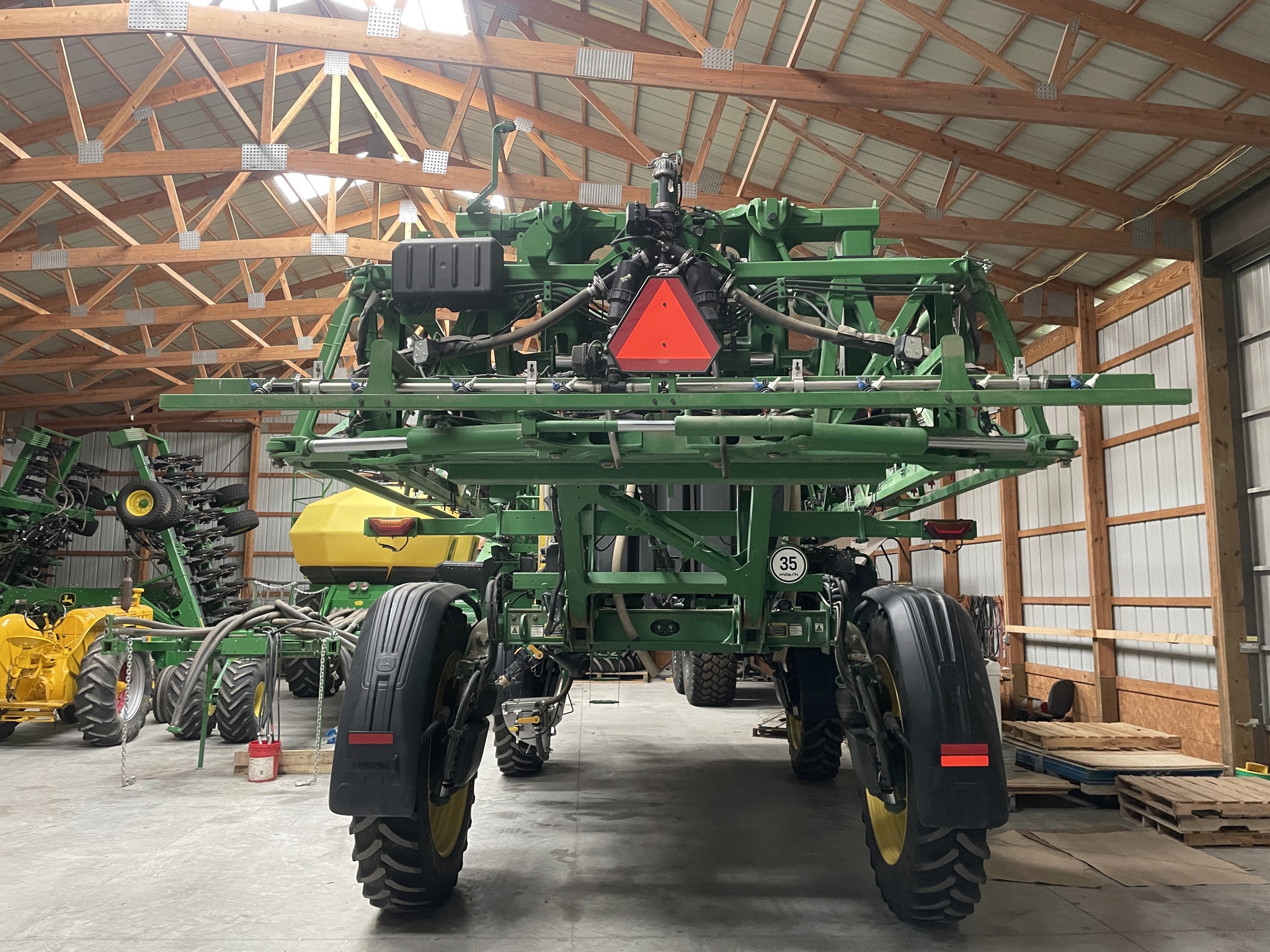 2022 John Deere 410R Image 9