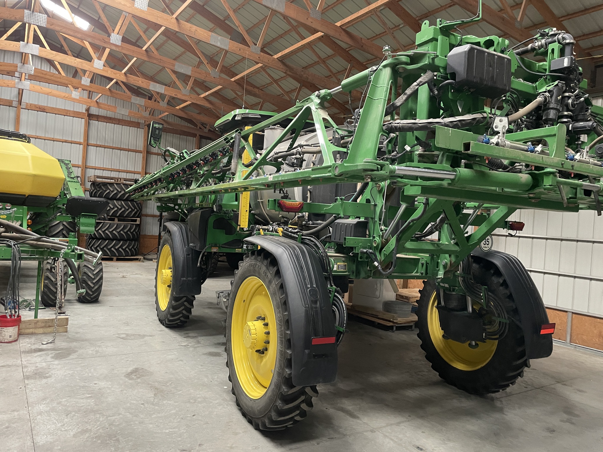 2022 John Deere 410R Image 6