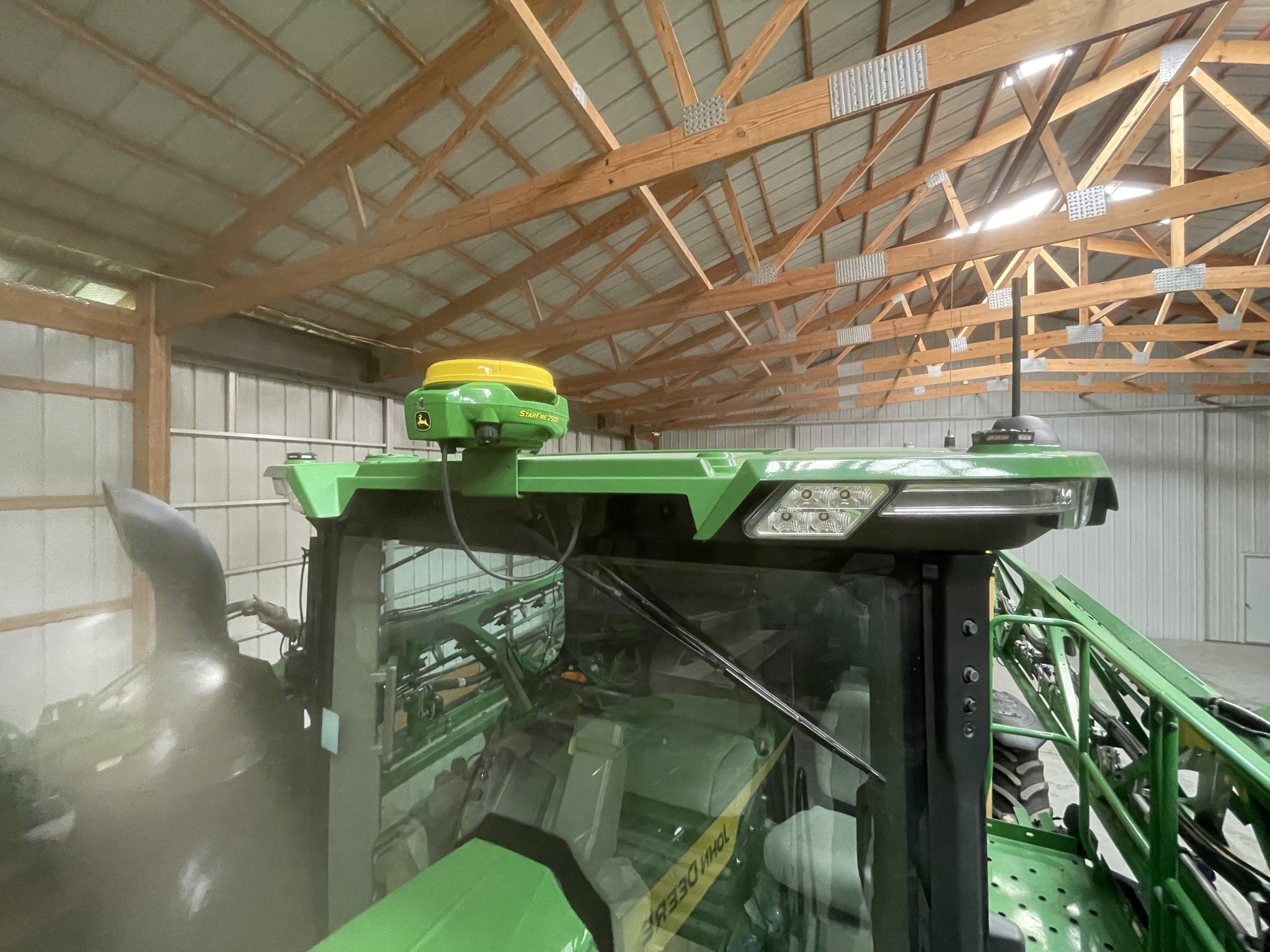 2022 John Deere 410R Image 12