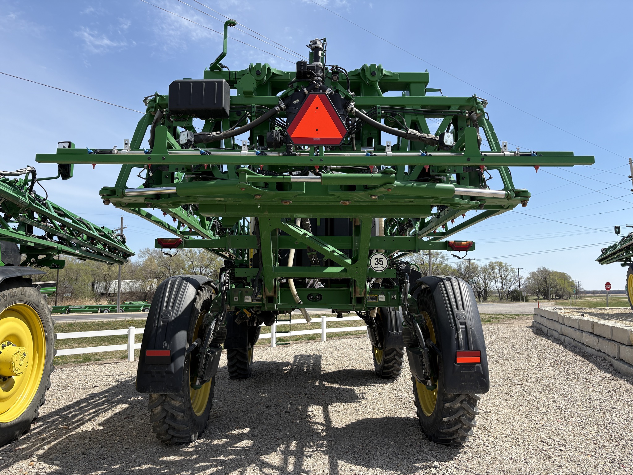 2022 John Deere 410R Image 5