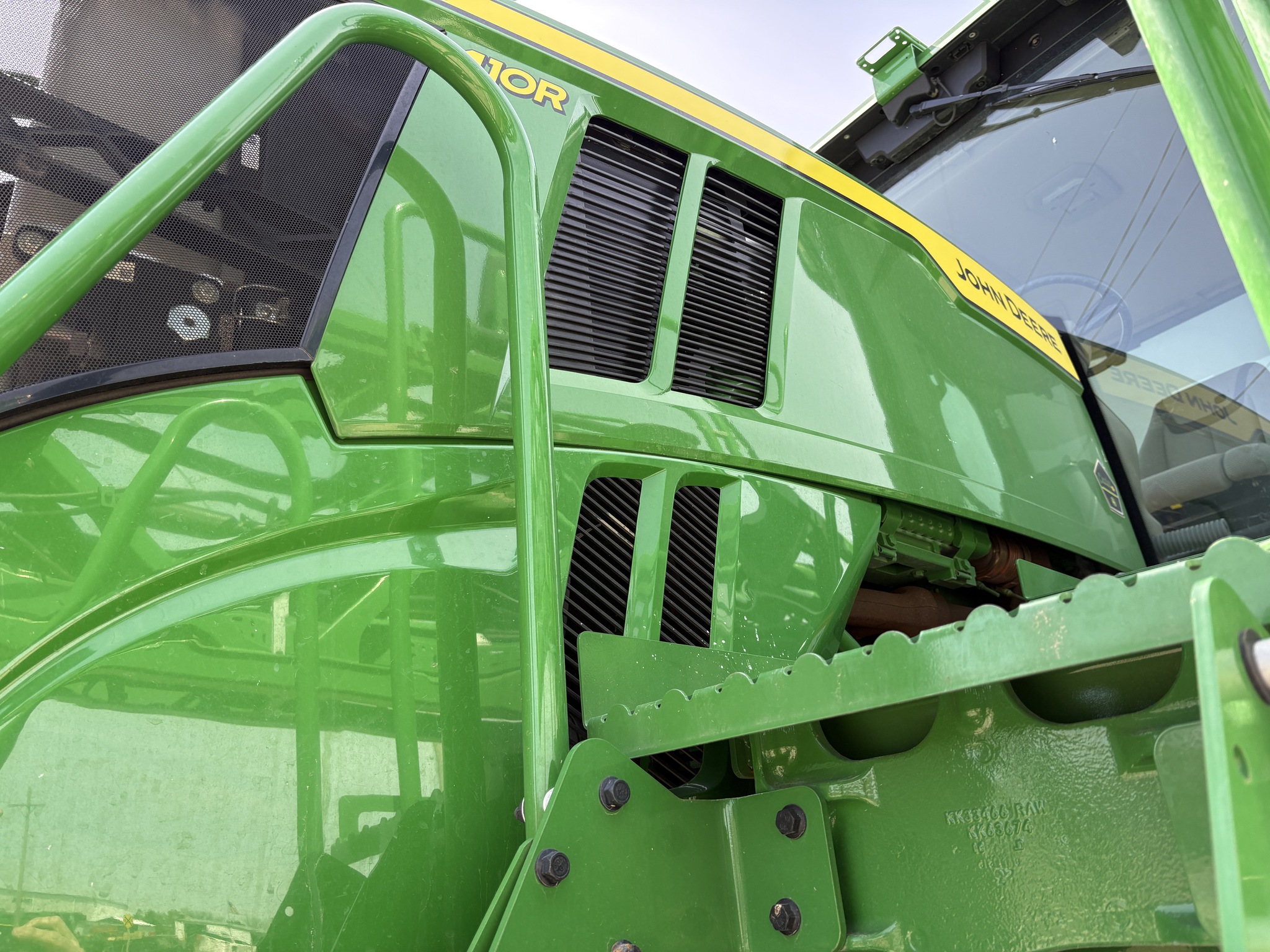 2022 John Deere 410R Image 8