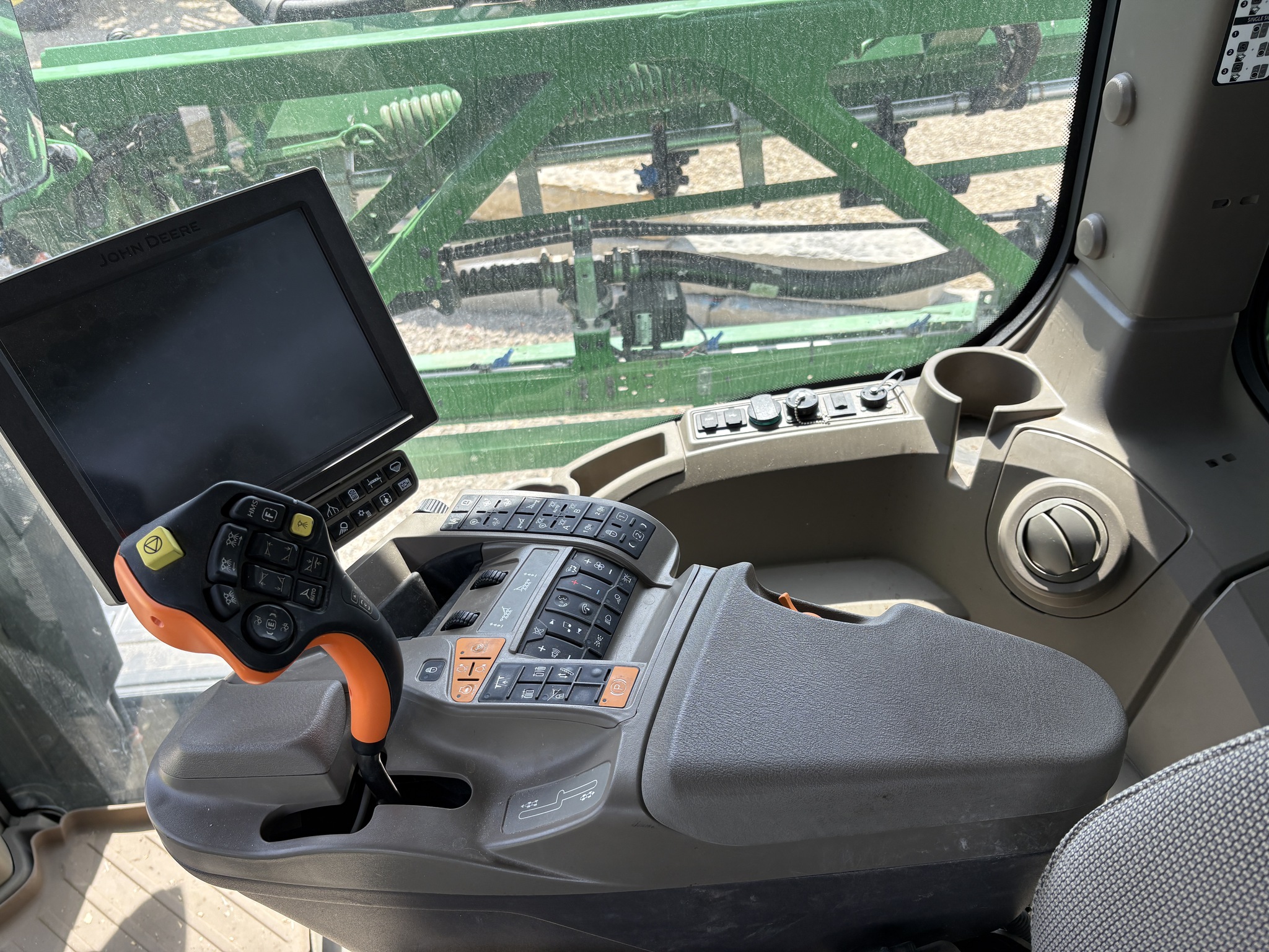 2022 John Deere 410R Image 13