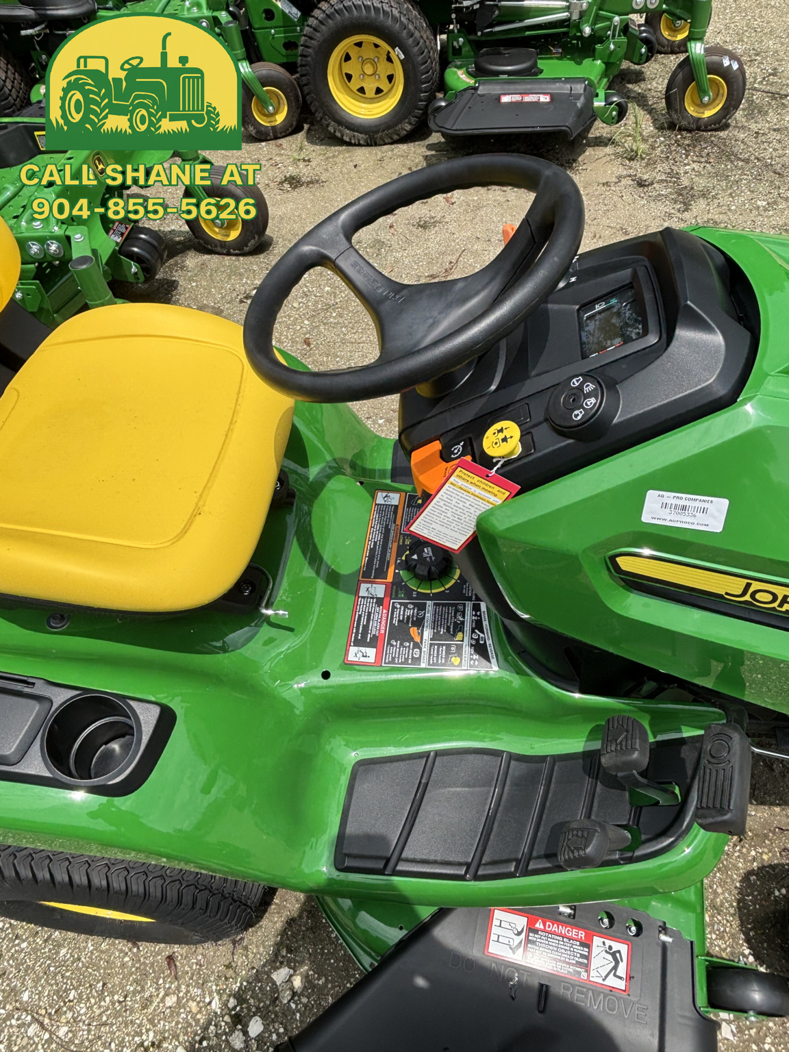 2025 John Deere X350 Image 4