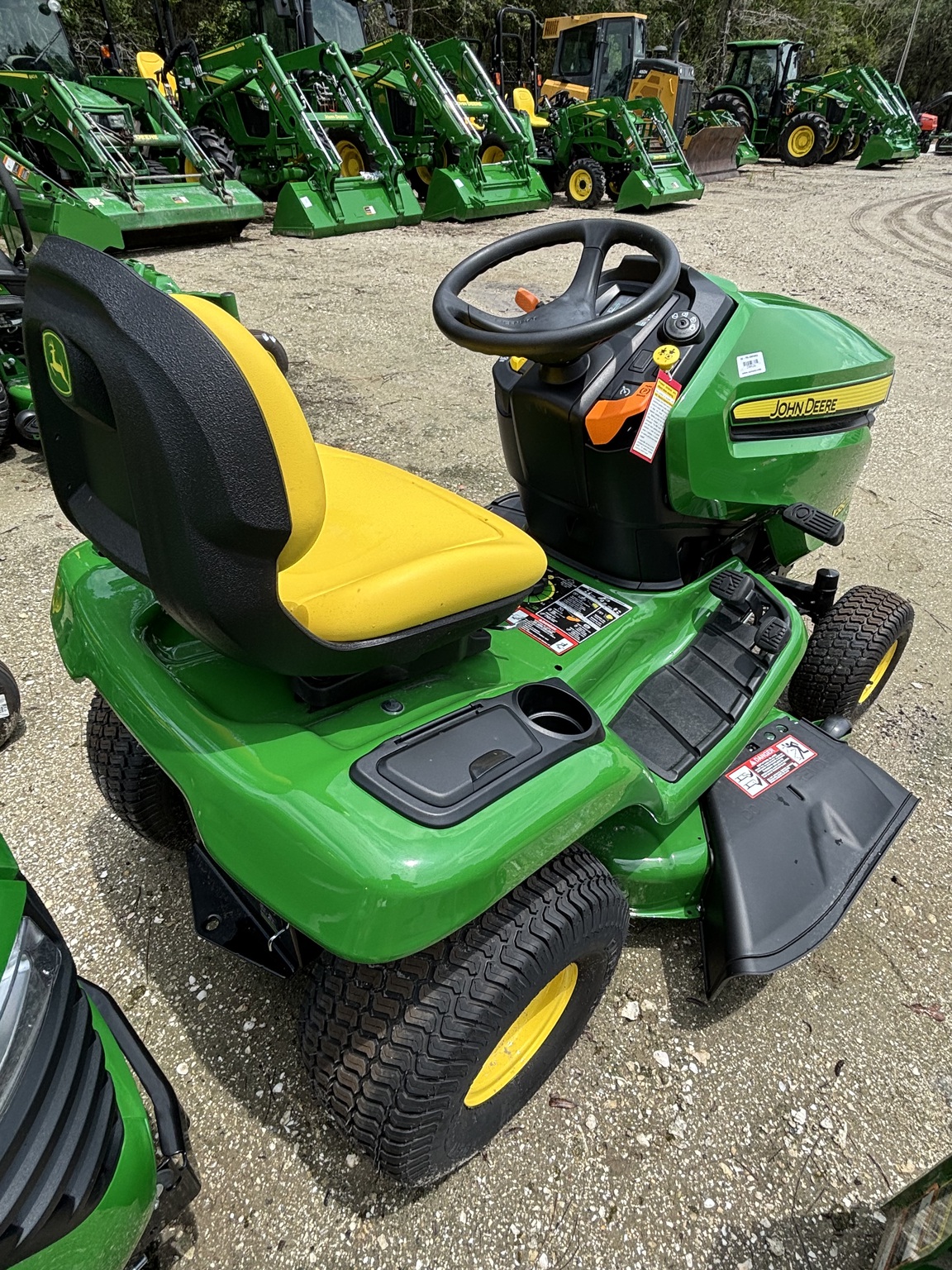 2025 John Deere X350 Image 7