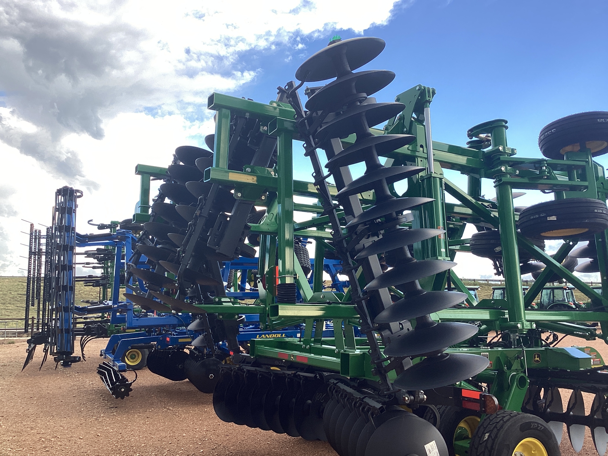 2024 John Deere 2633 Image 5