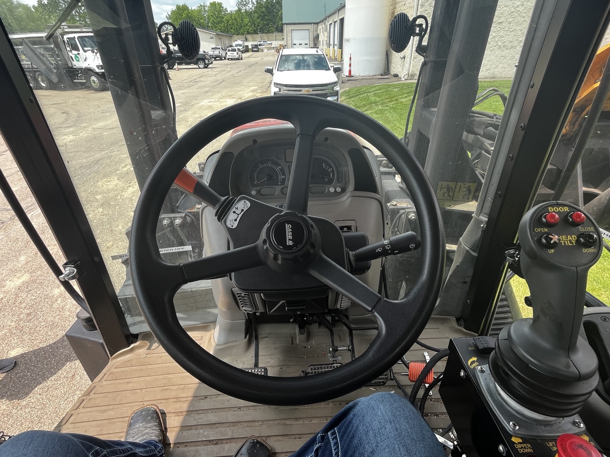 2019 Case MAXXUM 115 Image 13